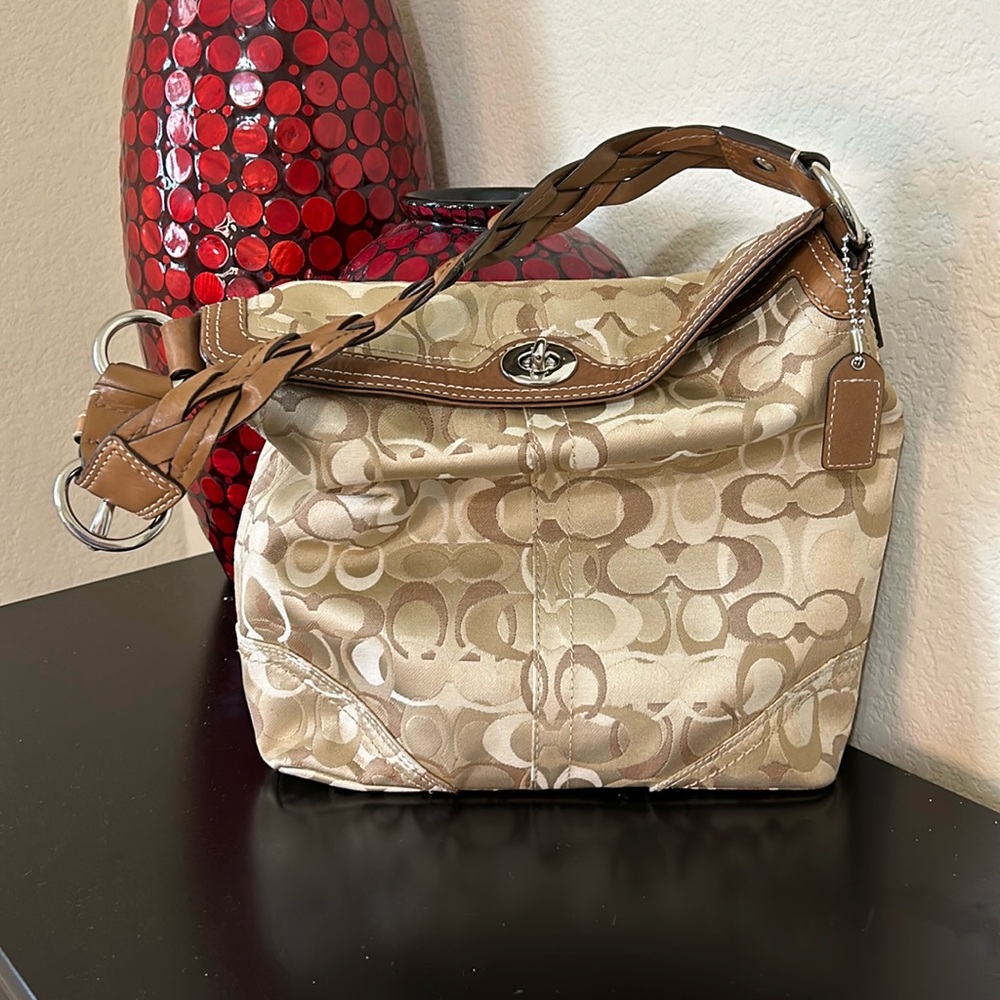 Coach Vintage Signature Chelsea Light Brown Shoulder Bag